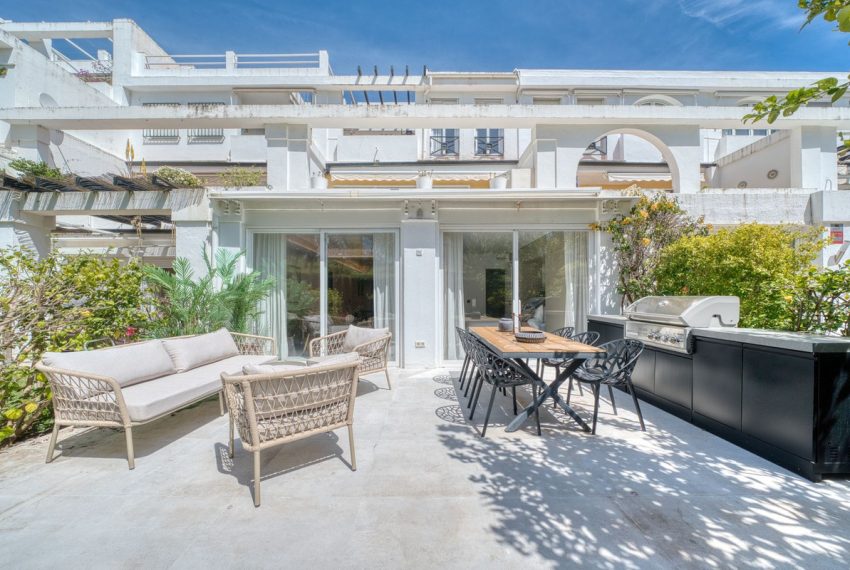 R4952782-Apartment-For-Sale-La-Quinta-Ground-Floor-3-Beds-101-Built-1