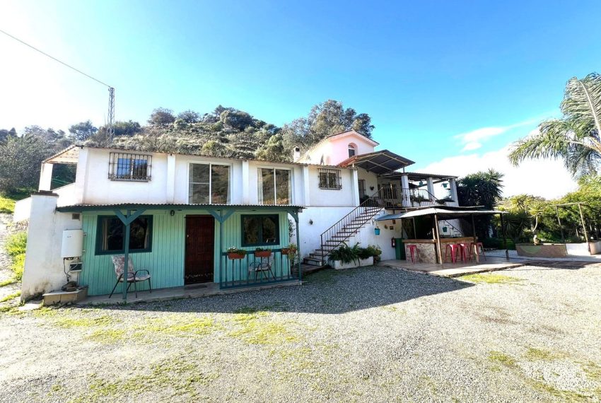 R4952854-Villa-For-Sale-Coin-Finca-4-Beds-381-Built
