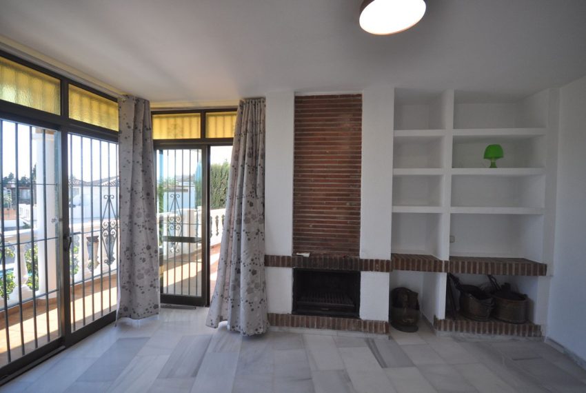 R4954279-Villa-For-Sale-Mijas-Costa-Detached-5-Beds-334-Built-1
