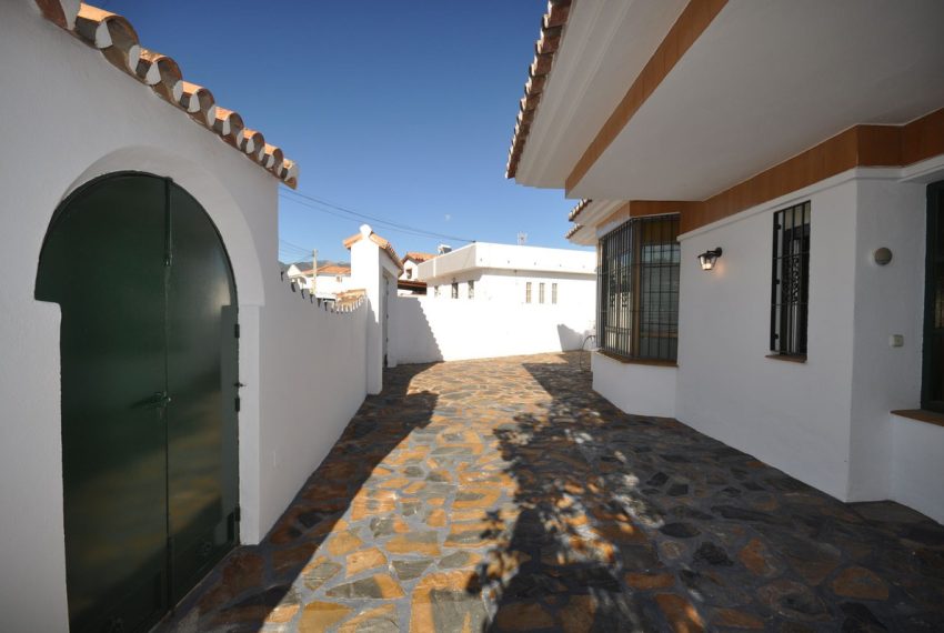 R4954279-Villa-For-Sale-Mijas-Costa-Detached-5-Beds-334-Built-17