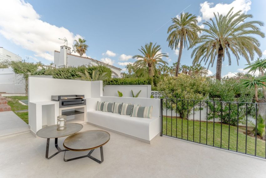 R4956208-Villa-For-Sale-Rio-Real-Detached-4-Beds-303-Built-11