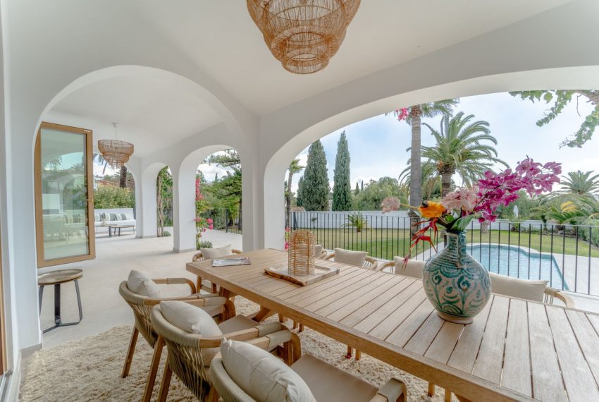 R4956208-Villa-For-Sale-Rio-Real-Detached-4-Beds-303-Built-9