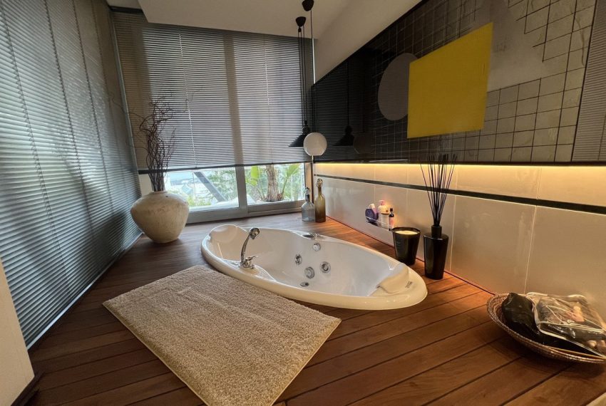 R4956673-Townhouse-For-Sale-Sierra-Blanca-Terraced-3-Beds-500-Built-17