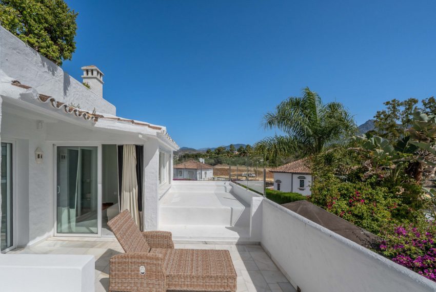 R4957786-Townhouse-For-Sale-Nueva-Andalucia-Terraced-5-Beds-297-Built-18