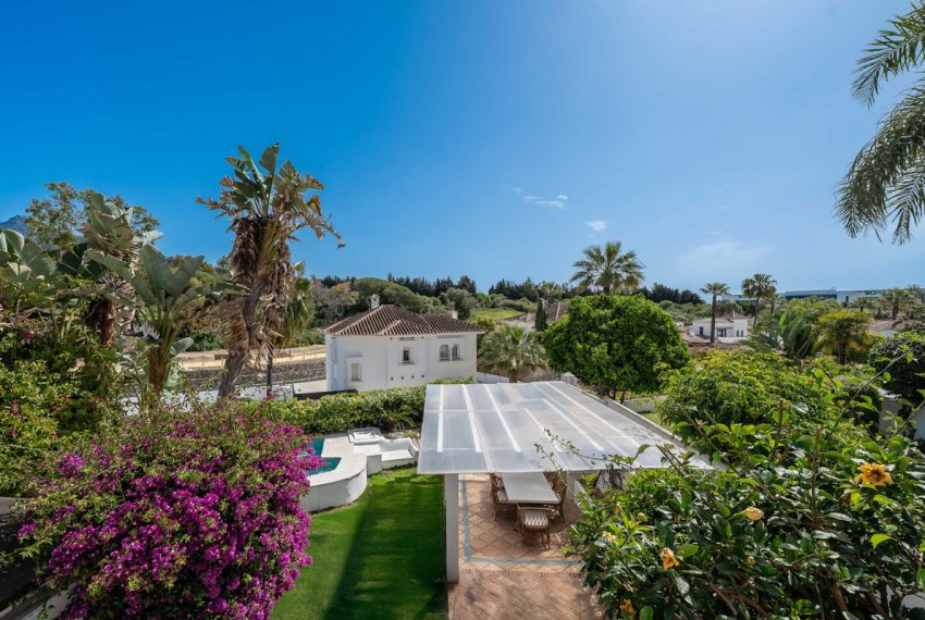 R4957786-Townhouse-For-Sale-Nueva-Andalucia-Terraced-5-Beds-297-Built