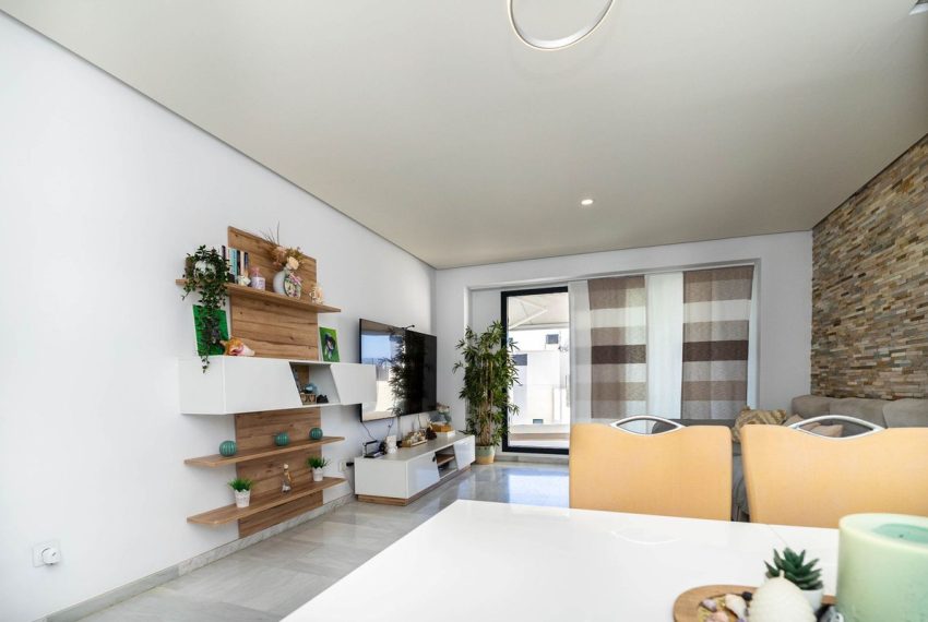 R4957960-Apartment-For-Sale-Marbella-Middle-Floor-2-Beds-101-Built-1
