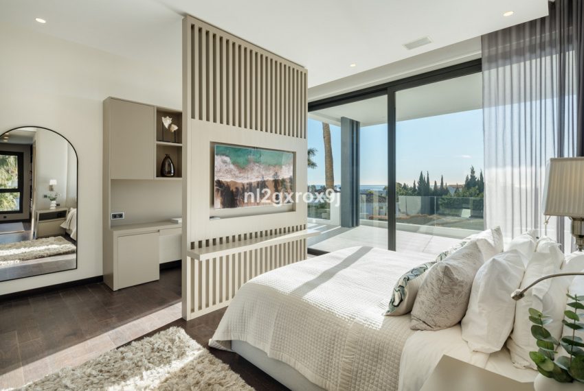 R4967356-Villa-For-Sale-The-Golden-Mile-Detached-5-Beds-492-Built-14