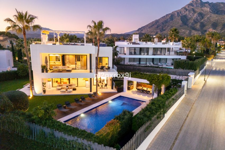 R4967356-Villa-For-Sale-The-Golden-Mile-Detached-5-Beds-492-Built-19