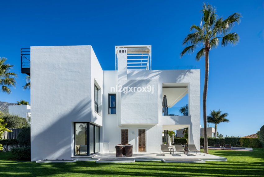 R4967356-Villa-For-Sale-The-Golden-Mile-Detached-5-Beds-492-Built-5
