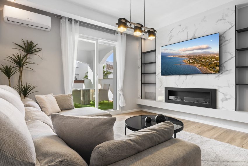 R4968496-Apartment-For-Sale-Nueva-Andalucia-Ground-Floor-3-Beds-82-Built-1
