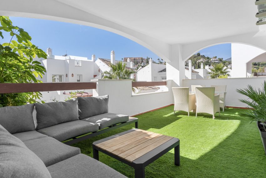 R4968496-Apartment-For-Sale-Nueva-Andalucia-Ground-Floor-3-Beds-82-Built-18
