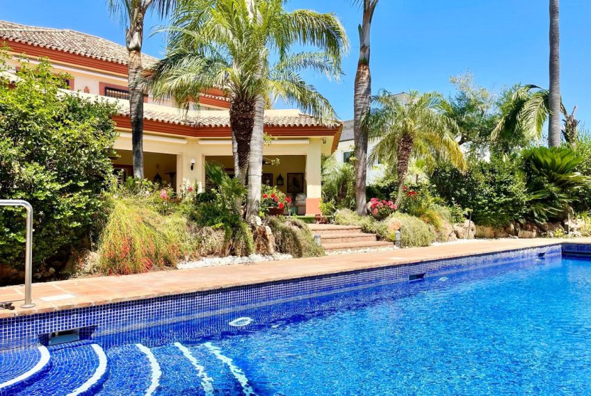 R4974949-Villa-For-Sale-Guadalmina-Baja-Detached-6-Beds-1457-Built-18