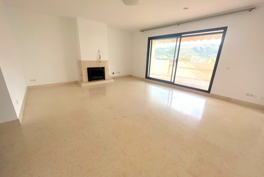 R4977001-Apartment-For-Sale-Benahavis-Penthouse-Duplex-3-Beds-376-Built-4