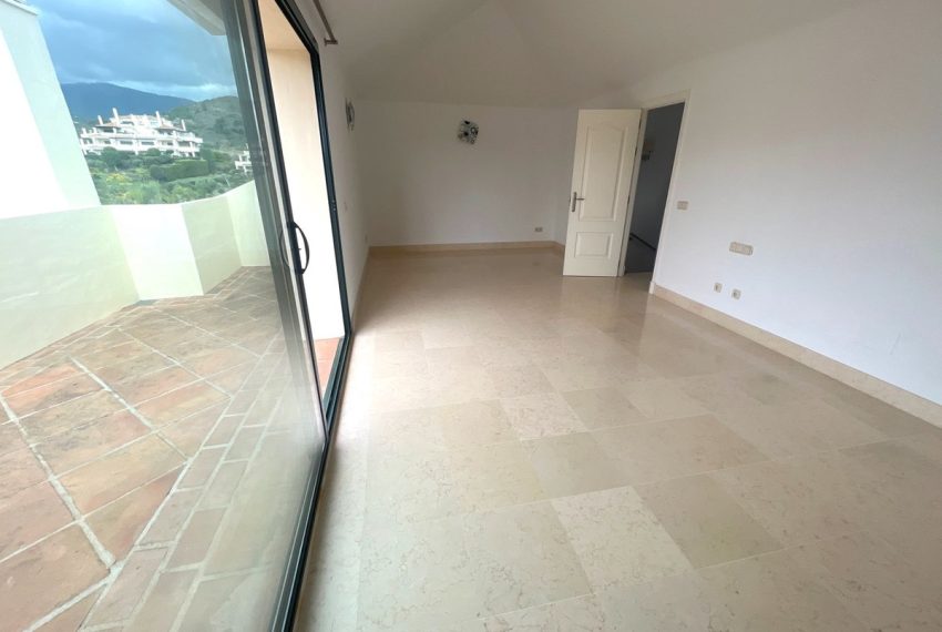 R4977001-Apartment-For-Sale-Benahavis-Penthouse-Duplex-3-Beds-376-Built-7