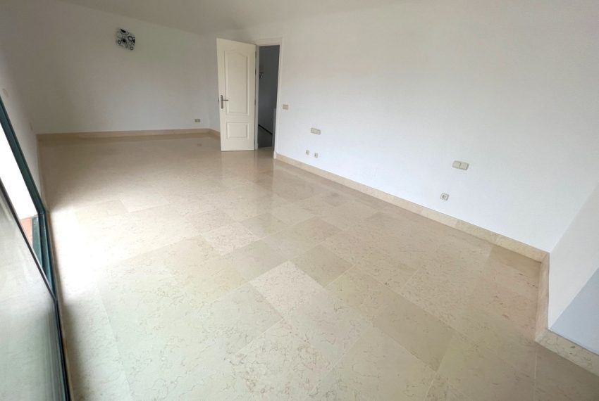 R4977001-Apartment-For-Sale-Benahavis-Penthouse-Duplex-3-Beds-376-Built-8
