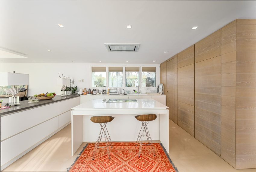 R4978921-Apartment-For-Sale-The-Golden-Mile-Penthouse-3-Beds-298-Built-7