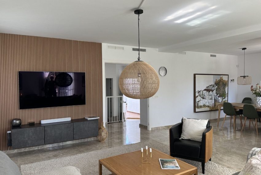 R4979923-Villa-For-Sale-Nueva-Andalucia-Detached-4-Beds-227-Built-5