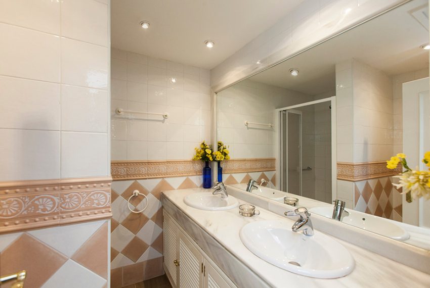 R4980025-Apartment-For-Sale-Elviria-Middle-Floor-2-Beds-144-Built-18