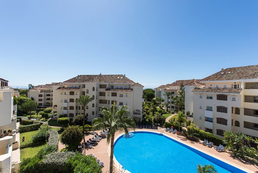 R4980025-Apartment-For-Sale-Elviria-Middle-Floor-2-Beds-144-Built