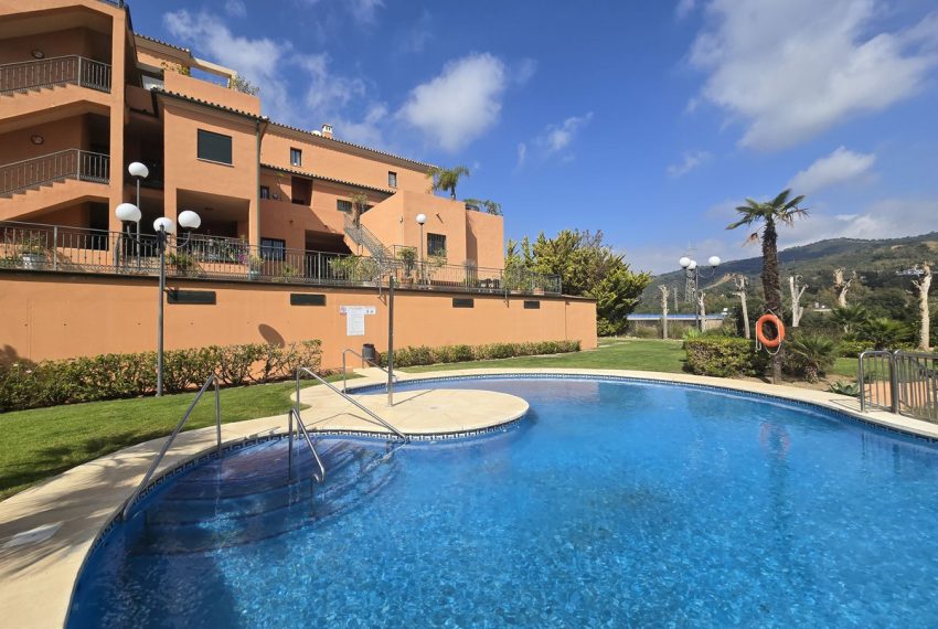 R4980619-Apartment-For-Sale-Elviria-Ground-Floor-3-Beds-149-Built