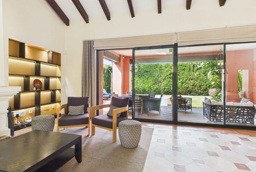 R4986919-Villa-For-Sale-Estepona-Detached-4-Beds-431-Built-19