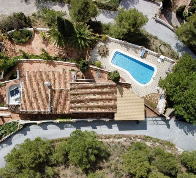 R4988371-Image 1-Detached - 6 Beds - 468 Built