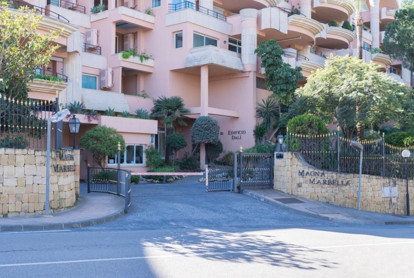 R4988551-Apartment-For-Sale-Nueva-Andalucia-Ground-Floor-2-Beds-126-Built-13