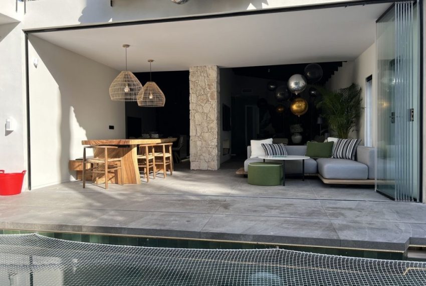R4989433-Villa-For-Sale-Nueva-Andalucia-Detached-4-Beds-290-Built-13