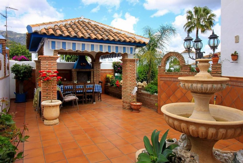 R4989727-Villa-For-Sale-Marbella-Detached-4-Beds-375-Built-14