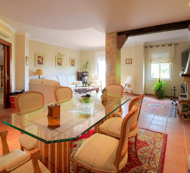 R4989727-Image 1-Detached - 4 Beds - 375 Built
