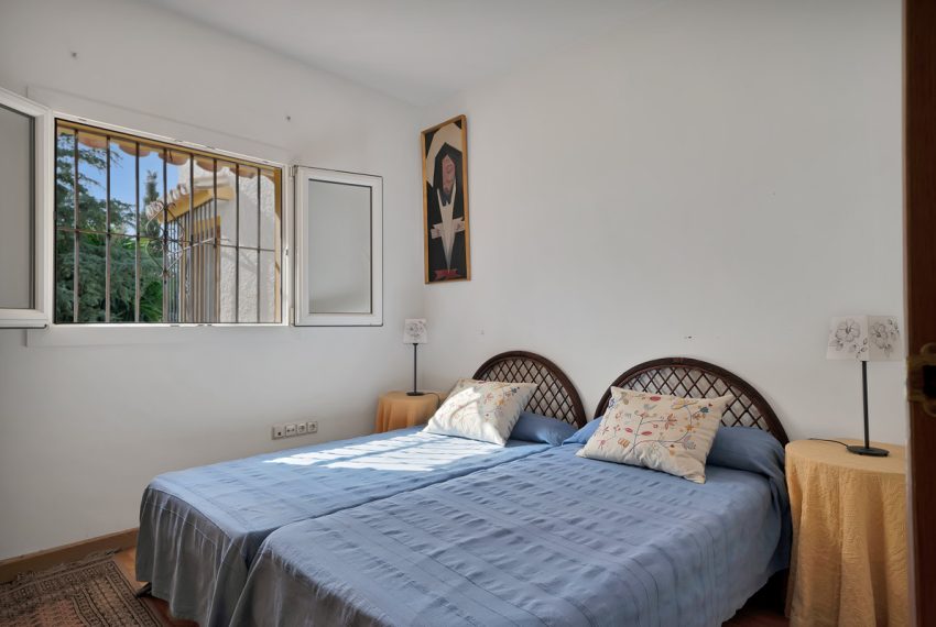 R4990069-Villa-For-Sale-Marbella-Detached-4-Beds-256-Built-15