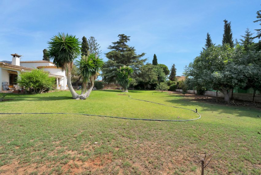R4990069-Villa-For-Sale-Marbella-Detached-4-Beds-256-Built-2