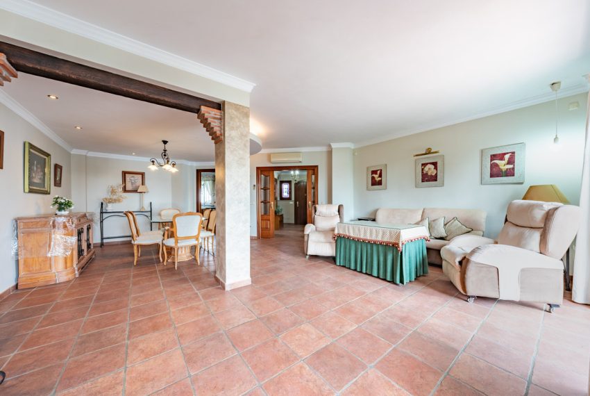 R4990759-Townhouse-For-Sale-Marbella-Detached-4-Beds-392-Built-11