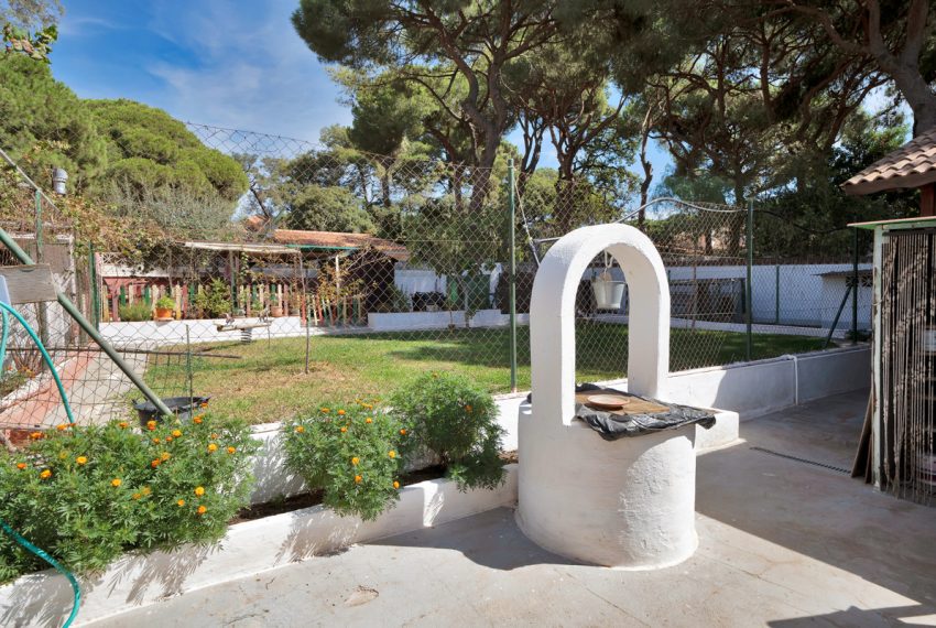R4990780-Villa-For-Sale-Marbella-Detached-4-Beds-200-Built-5