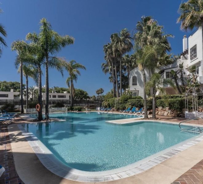 R4992316-Image 1-Penthouse Duplex - 3 Beds - 166 Built