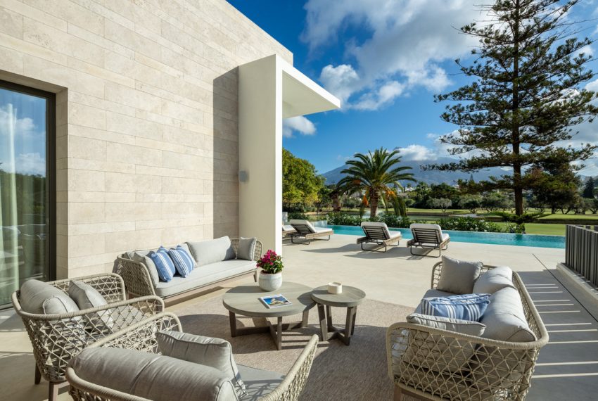 R4993177-Villa-For-Sale-Nueva-Andalucia-Detached-5-Beds-710-Built-12