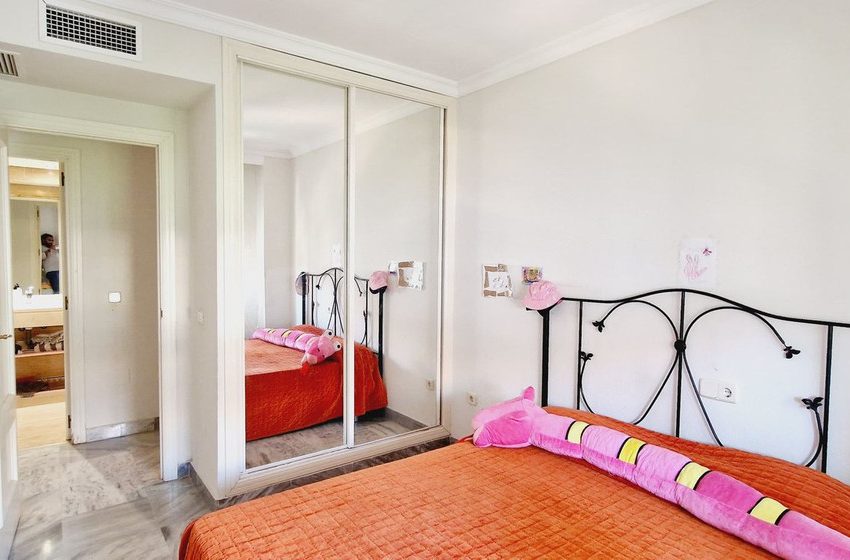 R4993999-Apartment-For-Sale-Nueva-Andalucia-Middle-Floor-3-Beds-100-Built-11