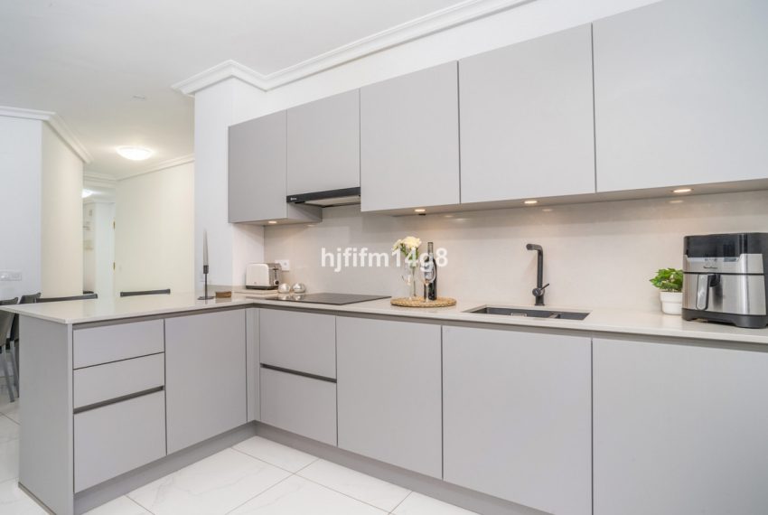R4994146-Apartment-For-Sale-Nueva-Andalucia-Ground-Floor-3-Beds-110-Built-10