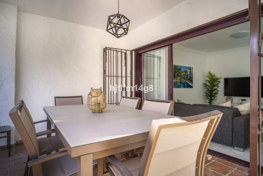 R4994146-Apartment-For-Sale-Nueva-Andalucia-Ground-Floor-3-Beds-110-Built-3