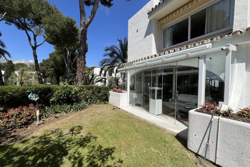 R5002921-Villa-For-Sale-Miraflores-Semi-Detached-3-Beds-182-Built-4