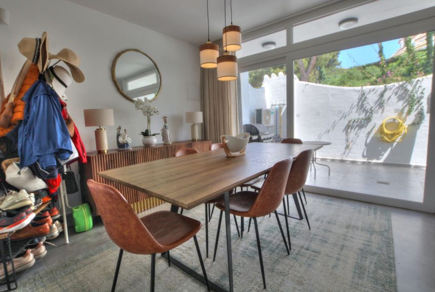 R5002921-Villa-For-Sale-Miraflores-Semi-Detached-3-Beds-182-Built-9