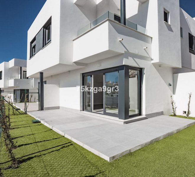 R5004340-Image 1-Semi Detached - 3 Beds - 172 Built