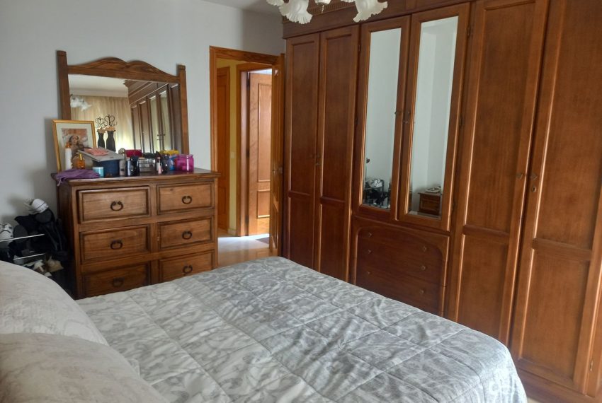 R5004580-Villa-For-Sale-Estepona-Semi-Detached-4-Beds-140-Built-4