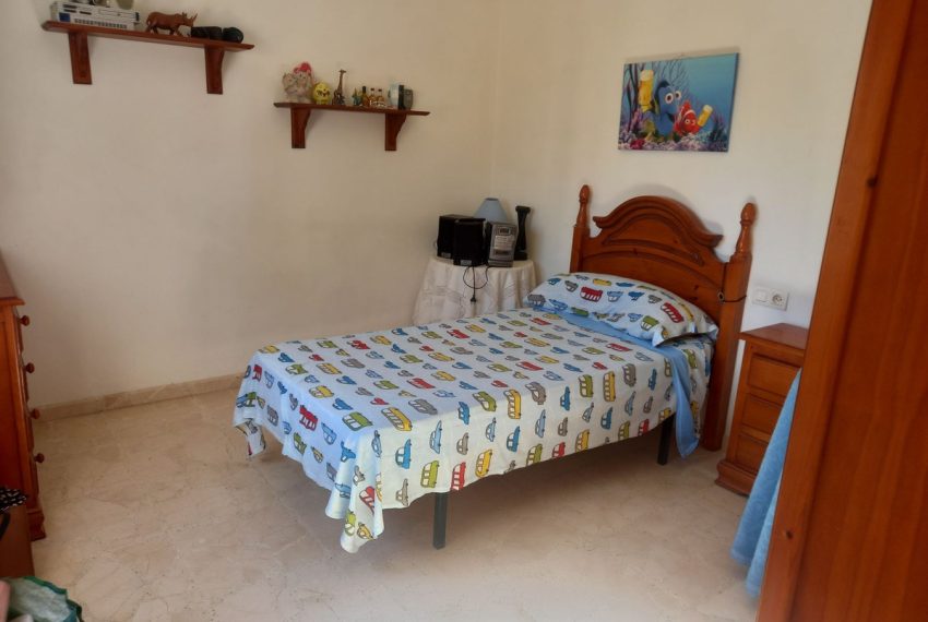 R5004580-Villa-For-Sale-Estepona-Semi-Detached-4-Beds-140-Built-6