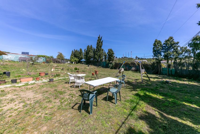 R5005537-Villa-For-Sale-Estepona-Finca-10-Beds-369-Built-12
