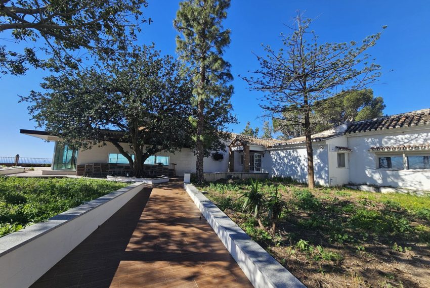 R5005648-Villa-For-Sale-Mijas-Detached-6-Beds-1025-Built-2