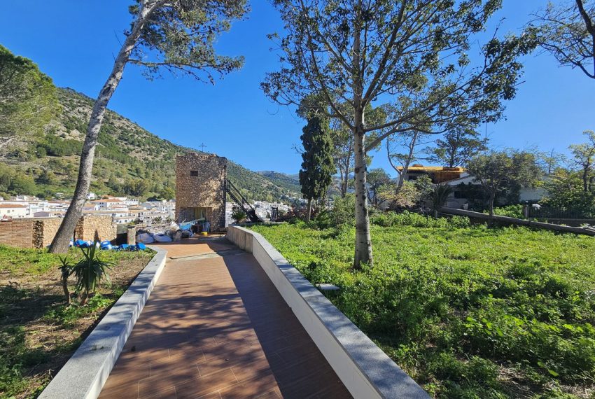 R5005648-Villa-For-Sale-Mijas-Detached-6-Beds-1025-Built