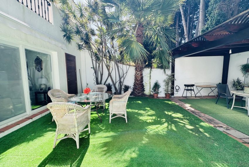 R5005690-Townhouse-For-Sale-Nueva-Andalucia-Terraced-4-Beds-143-Built-2