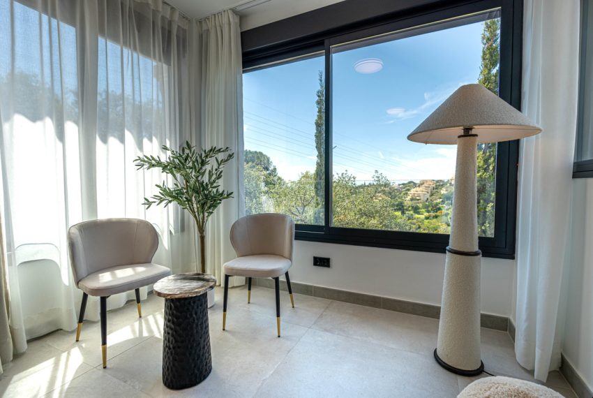 R5005873-Villa-For-Sale-Marbella-Detached-6-Beds-496-Built-12