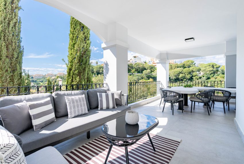 R5005873-Villa-For-Sale-Marbella-Detached-6-Beds-496-Built-7